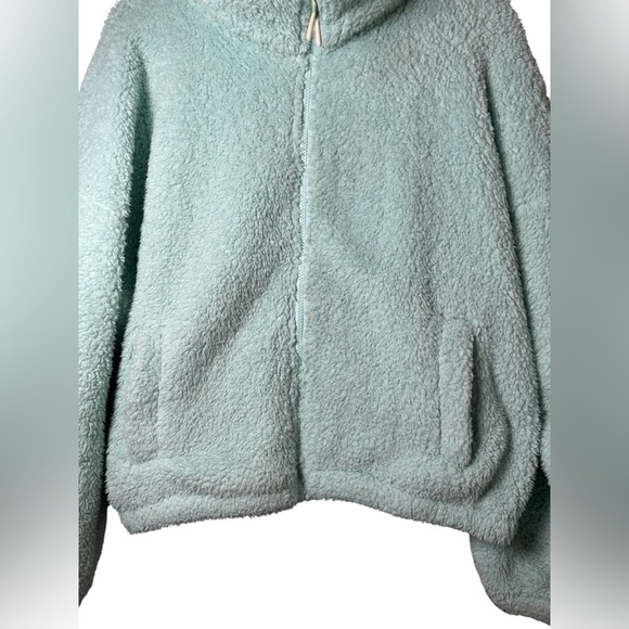 American Eagle Mint Green Sherpa Fleece Jacket Women’s Medium Zip Up Huggable - Picture 4 of 8